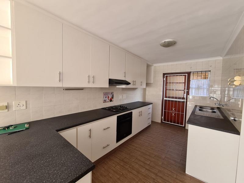 2 Bedroom Property for Sale in Tyger Valley Western Cape